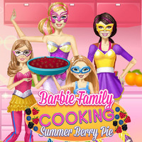 Barbie Family Cooking Summer Berry Pie